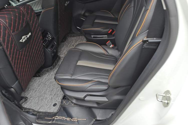 Used FORTHING Yacht 2022 1.5T DCT Chasing Wind Edition Left Rear Seat