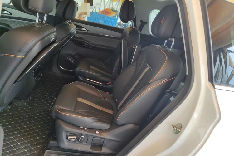 Used FORTHING Yacht 2022 1.5T DCT Chasing-the-Waves Edition Left Rear Seat