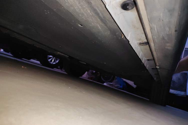 Used FORTHING Yacht 2022 1.5T DCT Lan Yue Edition Left Side Sill