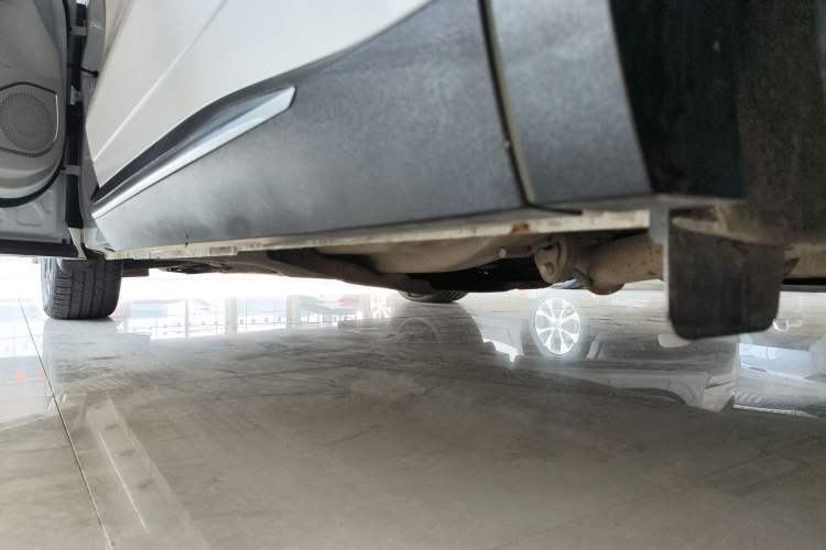 Used FORTHING Yacht 2022 1.5T DCT Yangfan Edition Left Side Sill