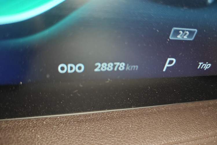 Used FORTHING Yacht 2022 1.5T DCT Chasing-the-Waves Edition Odometer Close Up