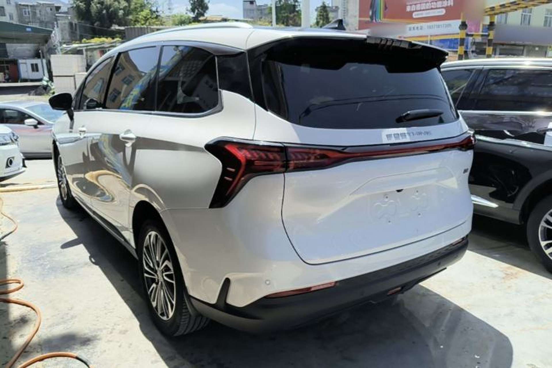 Used FORTHING Yacht 2022 1.5T DCT Chasing-the-Waves Edition Rear Left 45 Deg
