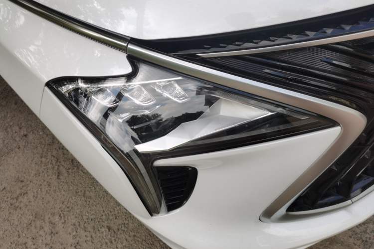 Used FORTHING Yacht 2022 1.5T DCT Chasing-the-Waves Edition Right Front Headlight