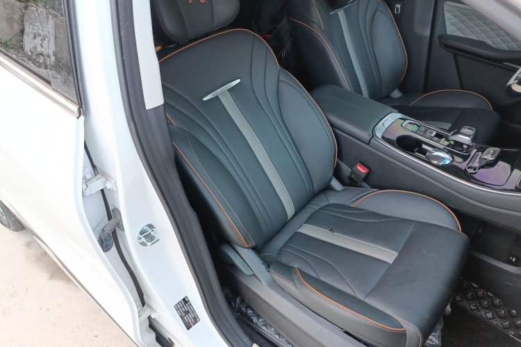 Used FORTHING Yacht 2022 1.5T DCT Chasing Wind Edition Right Front Seat