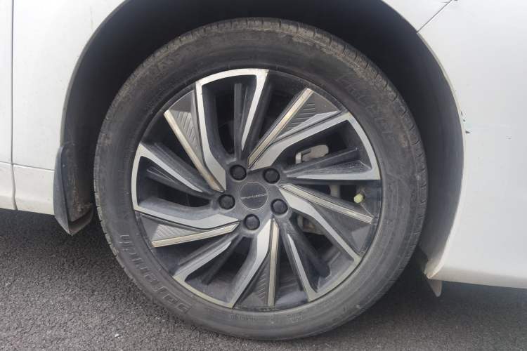 Used FORTHING Yacht 2022 1.5T DCT Chasing-the-Waves Edition Right Front Wheel Hub