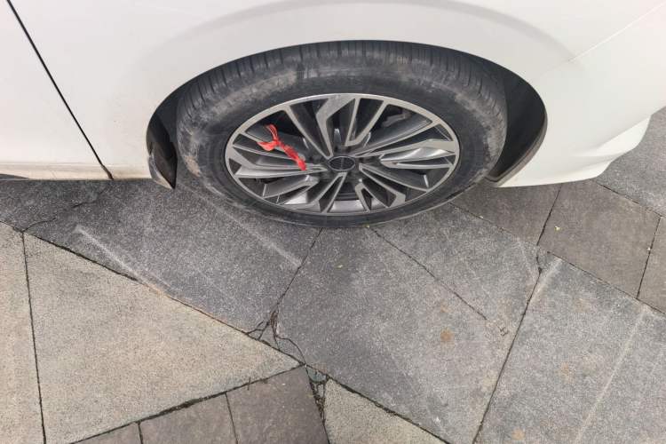 Used FORTHING Yacht 2022 1.5T DCT Chasing Wind Edition Right Front Wheel Hub