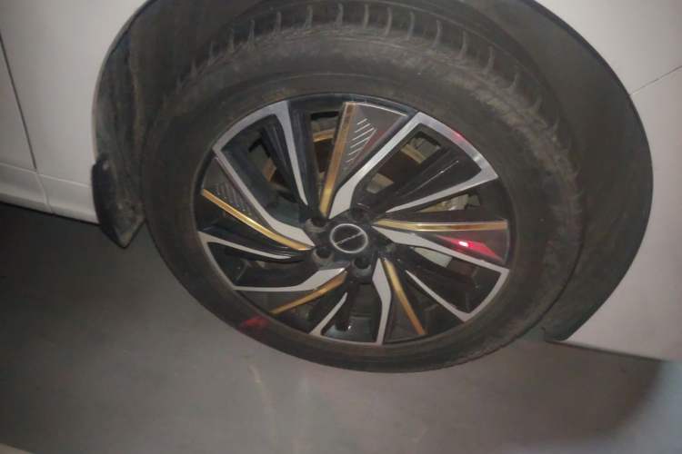 Used FORTHING Yacht 2022 1.5T DCT Chasing-the-Waves Edition Right Front Wheel Hub