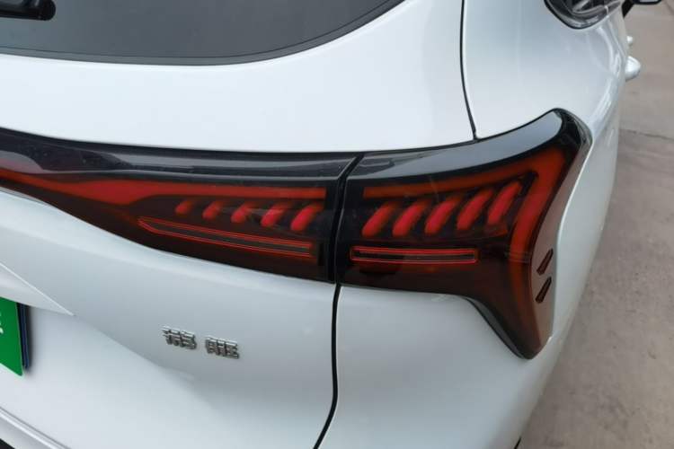 Used FORTHING Yacht 2022 1.5T DCT Chasing-the-Waves Edition Right Rear Taillight