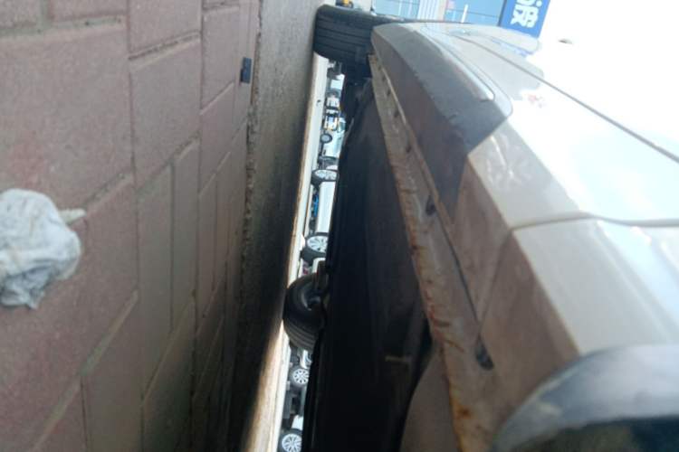 Used FORTHING Yacht 2022 1.5T DCT Chasing-the-Waves Edition Right Side Sill