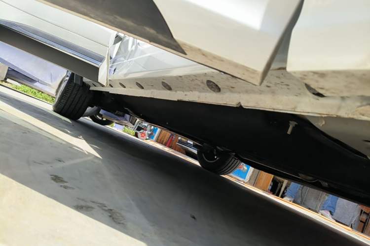 Used FORTHING Yacht 2022 1.5T DCT Chasing-the-Waves Edition Right Side Sill
