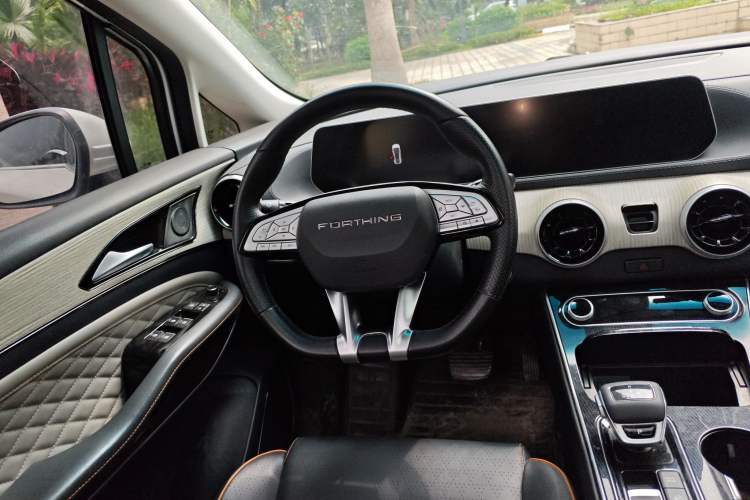 Used FORTHING Yacht 2022 1.5T DCT Chasing Wind Edition Steering Wheel