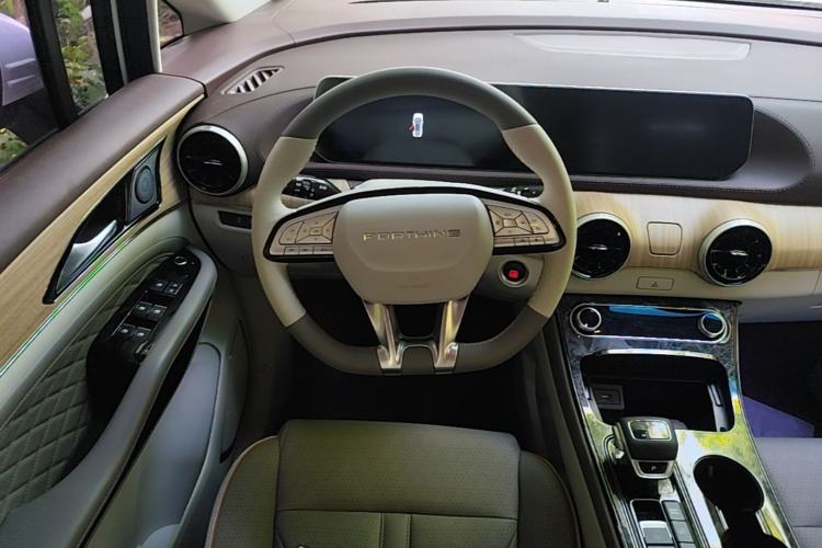 Used FORTHING Yacht 2022 1.5T DCT Chasing Wind Edition Steering Wheel