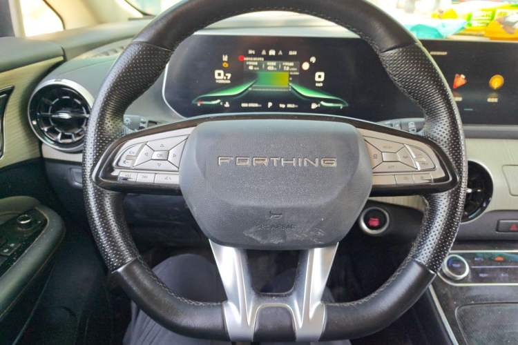 Used FORTHING Yacht 2022 1.5T DCT Chasing Wind Edition Steering Wheel