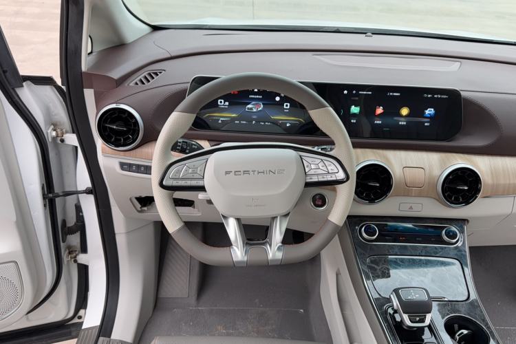 Used FORTHING Yacht 2022 1.5T DCT Chasing-the-Waves Edition Steering Wheel