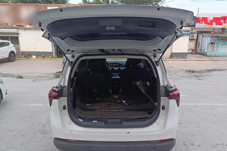 Used FORTHING Yacht 2022 1.5T DCT Chasing Wind Edition Trunk