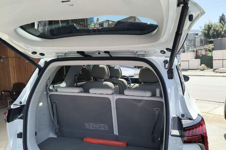 Used FORTHING Yacht 2022 1.5T DCT Chasing-the-Waves Edition Trunk