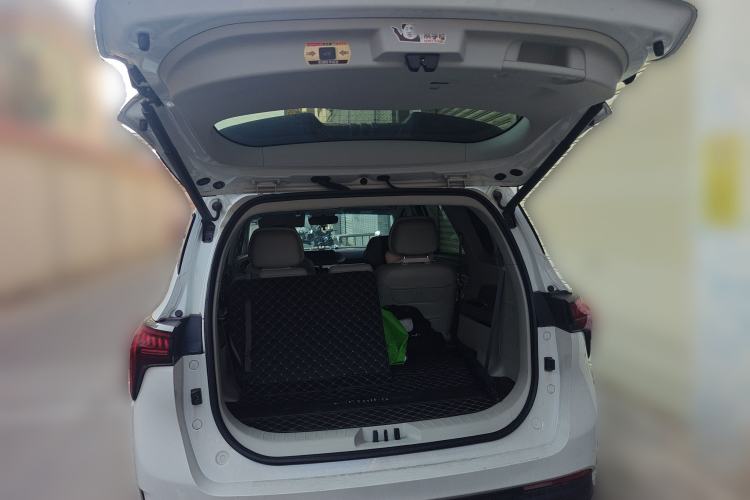 Used FORTHING Yacht 2022 1.5T DCT Chasing-the-Waves Edition Trunk