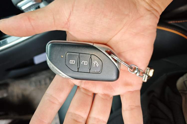 Used FORTHING Yacht 2022 1.5T DCT Chasing Wind Edition Vehicle Key
