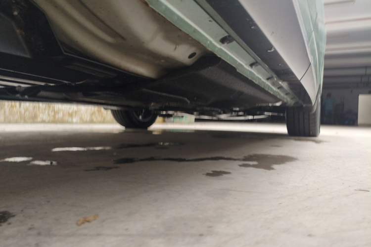 Used FORTHING Yacht 2023 1.5T DCT Starry Luxury Edition Chassis Rear Right