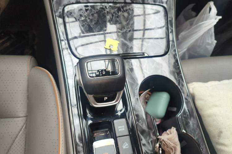 Used FORTHING Yacht 2023 1.5T DCT Starry Luxury Edition Gear Lever