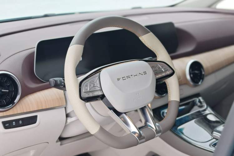Used FORTHING Yacht 2023 Model 1.5T DCT Chasing-the-Waves Version Interior 3