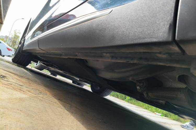 Used FORTHING Yacht 2023 1.5T DCT Starry Sky Flagship Edition Left Side Sill
