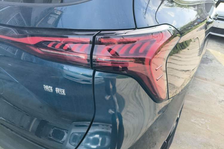 Used FORTHING Yacht 2023 1.5T DCT Starry Sky Flagship Edition Right Rear Taillight