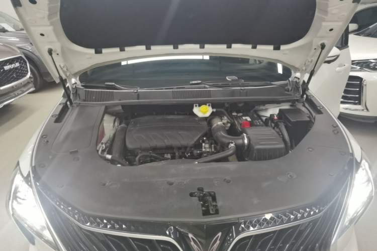 Used FORTHING Yacht  Engine Bay