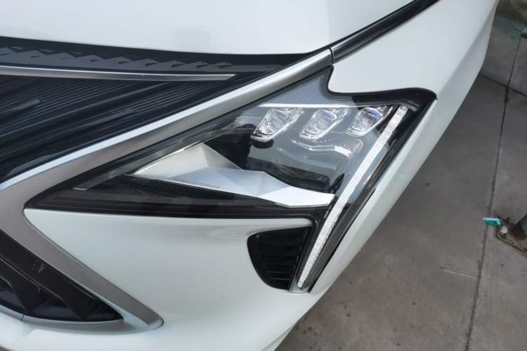 Used FORTHING Yacht 2023 Model 1.5T DCT Chasing-the-Waves Version Left Front Headlight
