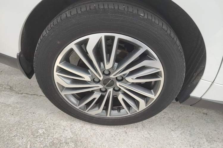 Used FORTHING Yacht 2023 Model 1.5T DCT Chasing-the-Waves Version Right Rear Wheel Hub