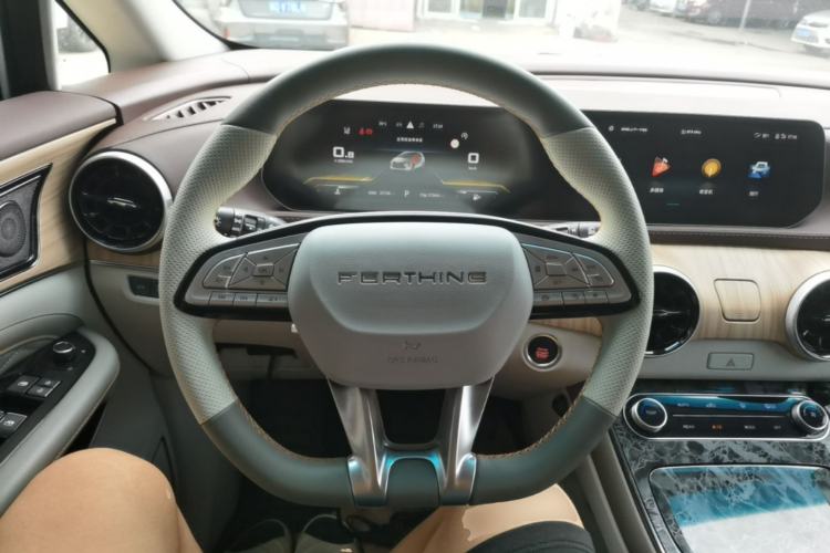 Used FORTHING Yacht 2023 Model 1.5T DCT Chasing-the-Waves Version Steering Wheel