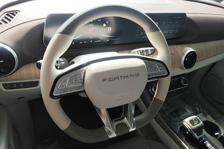 Used FORTHING Yacht 2023 Model 1.5T DCT Chasing-the-Waves Version Steering Wheel