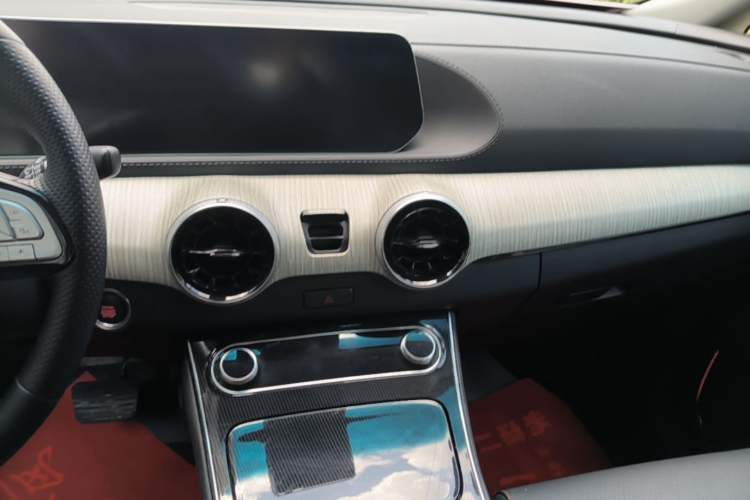 Used FORTHING Yacht 2024 1.5T DCT Guanhai Edition Audio And AC Panel