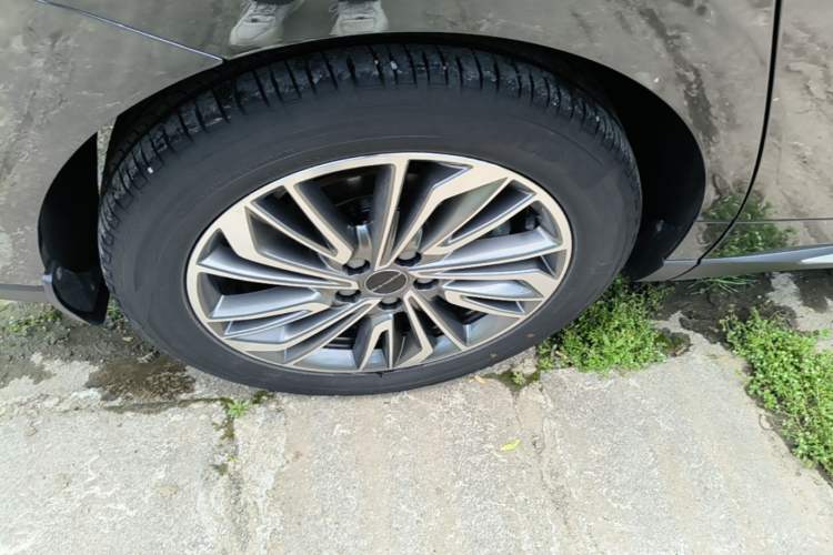 Used FORTHING Yacht 2024 1.5T DCT Guanhai Edition Right Rear Wheel Hub