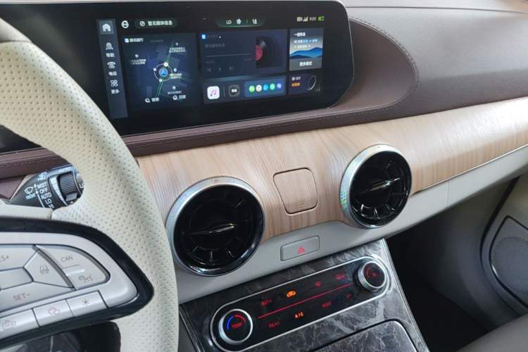Used FORTHING Yacht 2024 1.5T DCT Guanhai Edition Audio And AC Panel