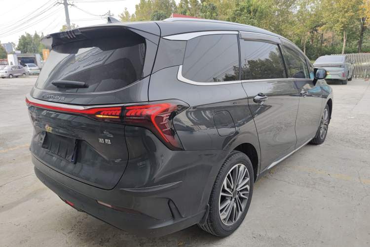 Used FORTHING Yacht 2024 1.5T DCT Guanhai Edition Exterior 5