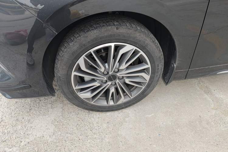Used FORTHING Yacht 2024 1.5T DCT Guanhai Edition Exterior 7