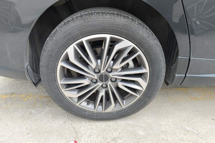 Used FORTHING Yacht 2024 1.5T DCT Guanhai Edition Exterior 8