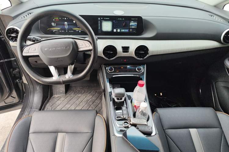 Used FORTHING Yacht 2024 1.5T DCT Guanhai Edition Interior 2
