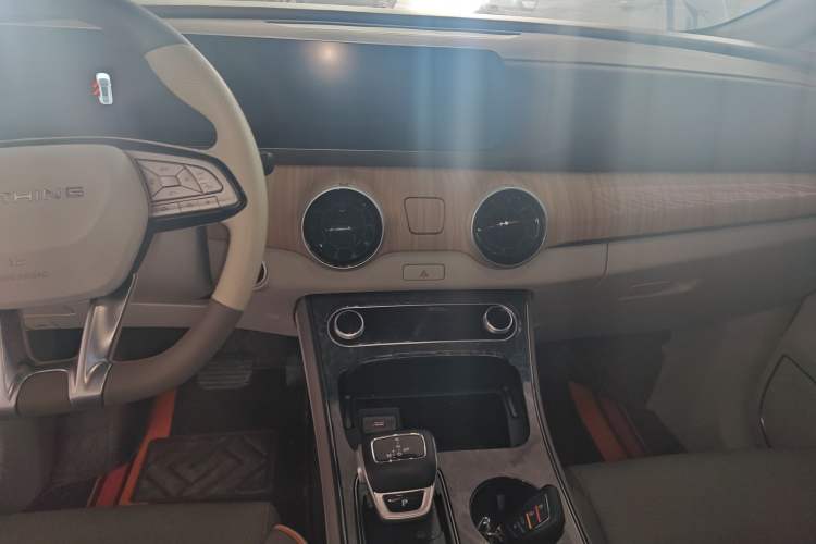 Used FORTHING Yacht 2024 1.5T DCT Guanhai Edition Audio And AC Panel