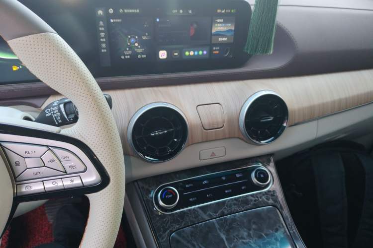 Used FORTHING Yacht 2024 1.5T DCT Guanhai Edition Audio And AC Panel