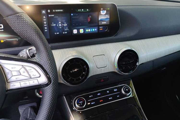 Used FORTHING Yacht 2024 1.5T DCT Guanhai Edition Audio And AC Panel