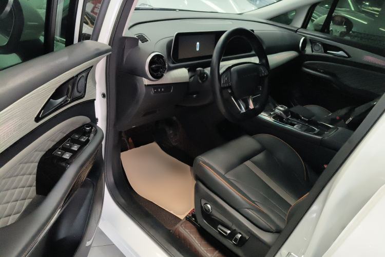Used FORTHING Yacht 2024 1.5T DCT Guanhai Edition Driver Seat
