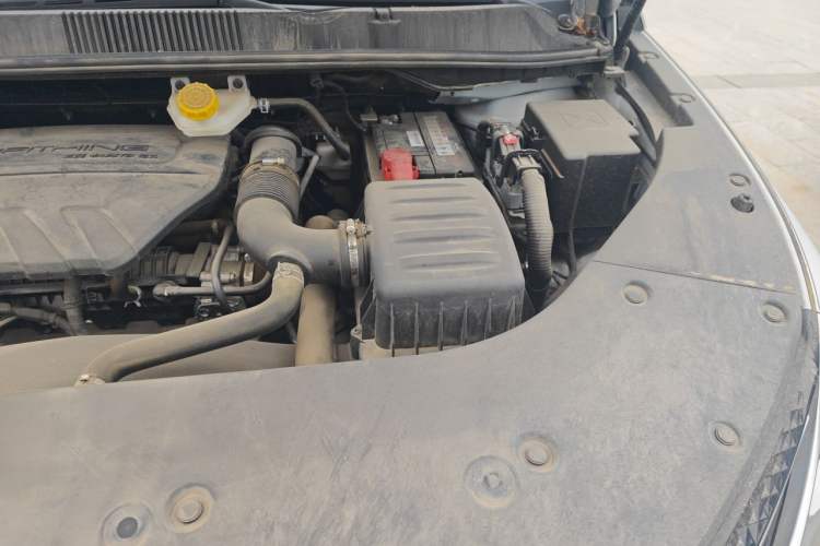 Used FORTHING Yacht 2024 1.5T DCT Guanhai Edition Engine Bay Left