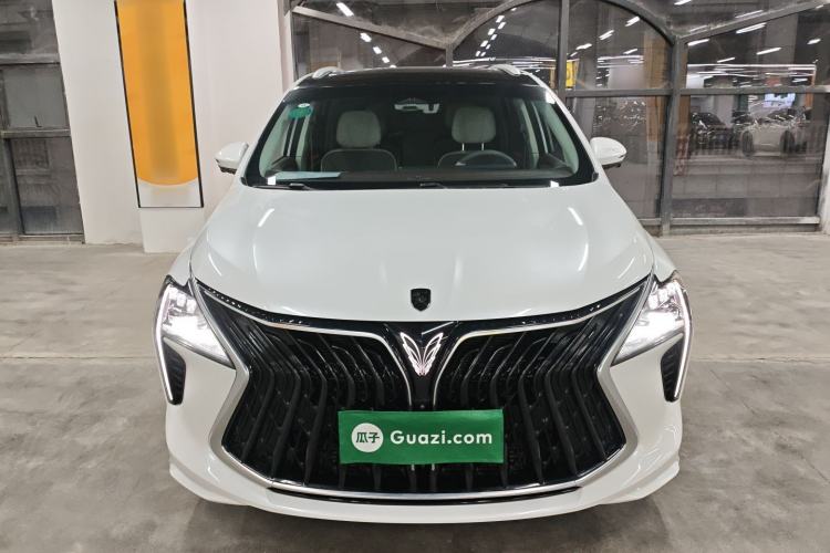 Used FORTHING Yacht 2024 1.5T DCT Guanhai Edition Exterior 1