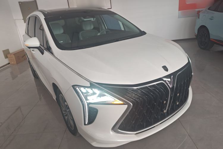 Used FORTHING Yacht 2024 1.5T DCT Guanhai Edition Exterior 1