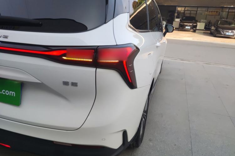 Used FORTHING Yacht 2024 1.5T DCT Guanhai Edition Exterior 3