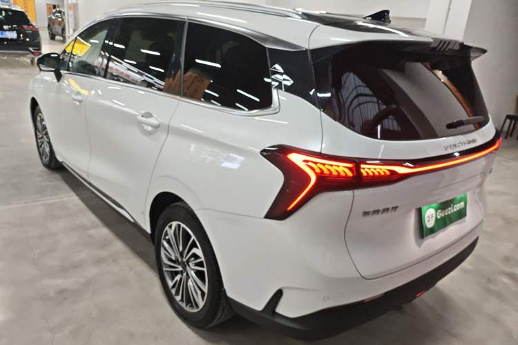 Used FORTHING Yacht 2024 1.5T DCT Guanhai Edition Exterior 3