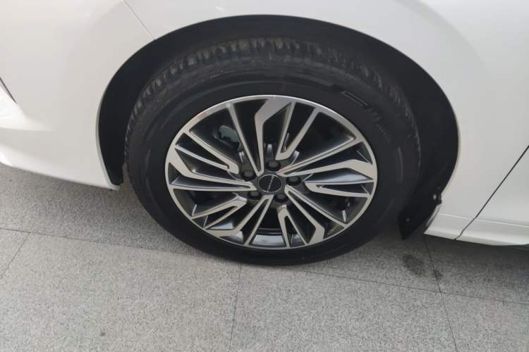 Used FORTHING Yacht 2024 1.5T DCT Guanhai Edition Exterior 4