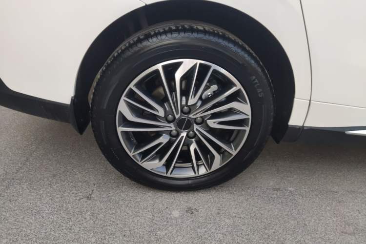 Used FORTHING Yacht 2024 1.5T DCT Guanhai Edition Exterior 5